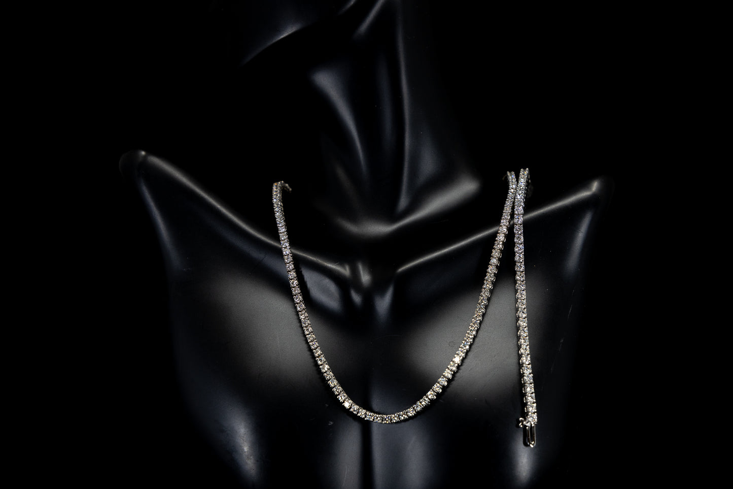 14K W/G Necklace w/ matching bracelet