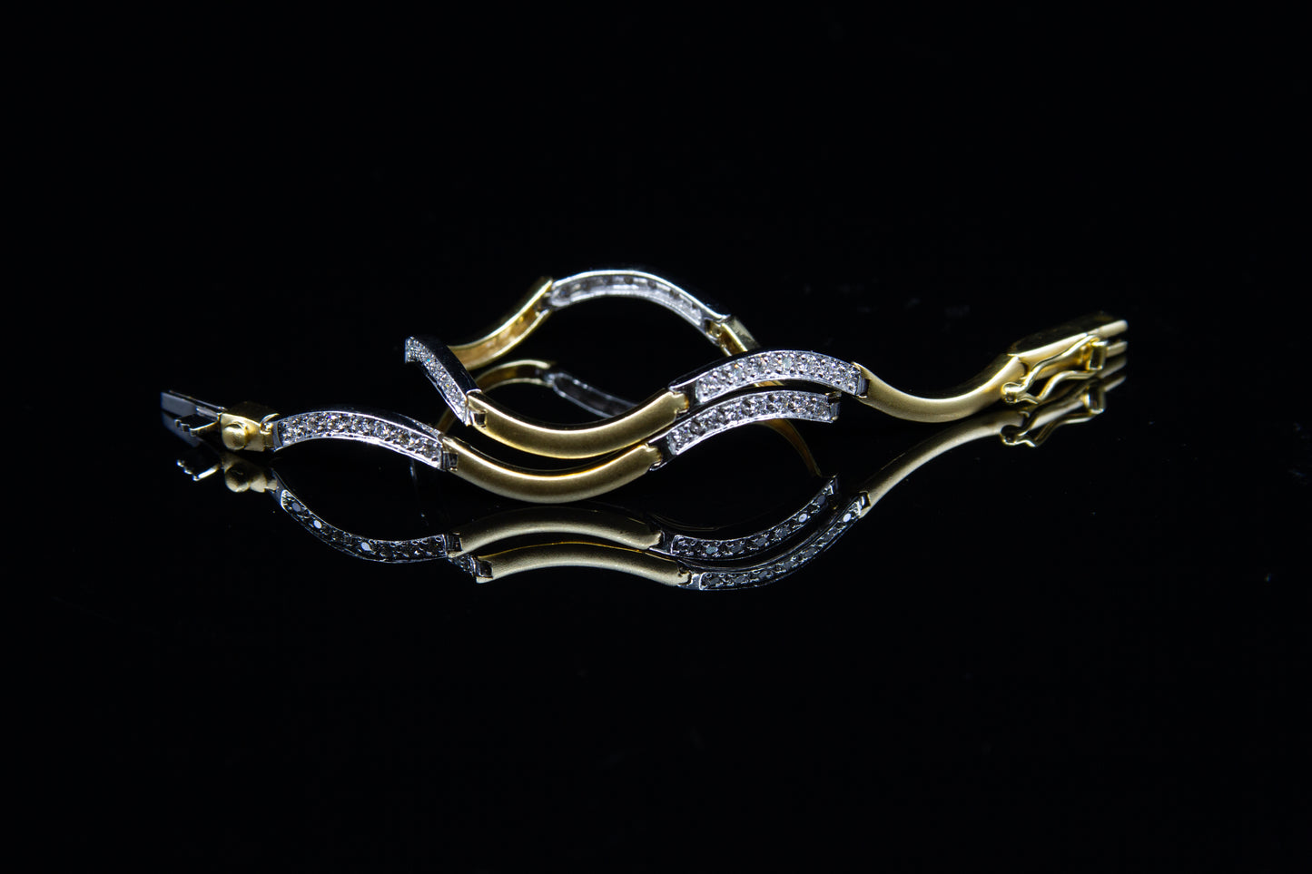18K W/Y/G Women's Diamond Bracelet 0.60ct