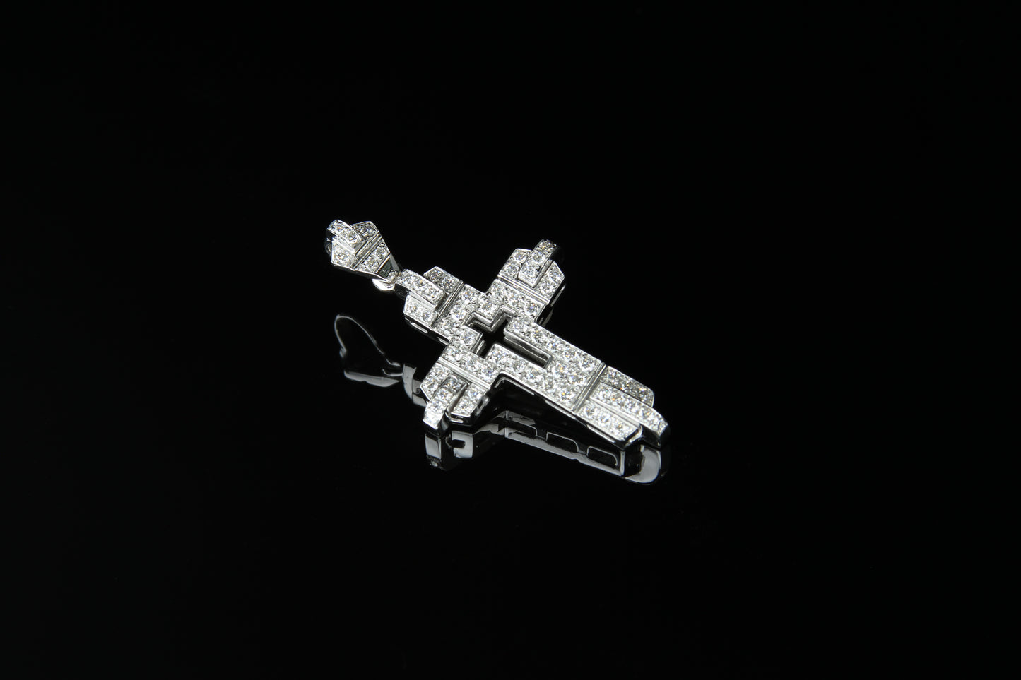 18K W/G Diamond Cross 0.59ct